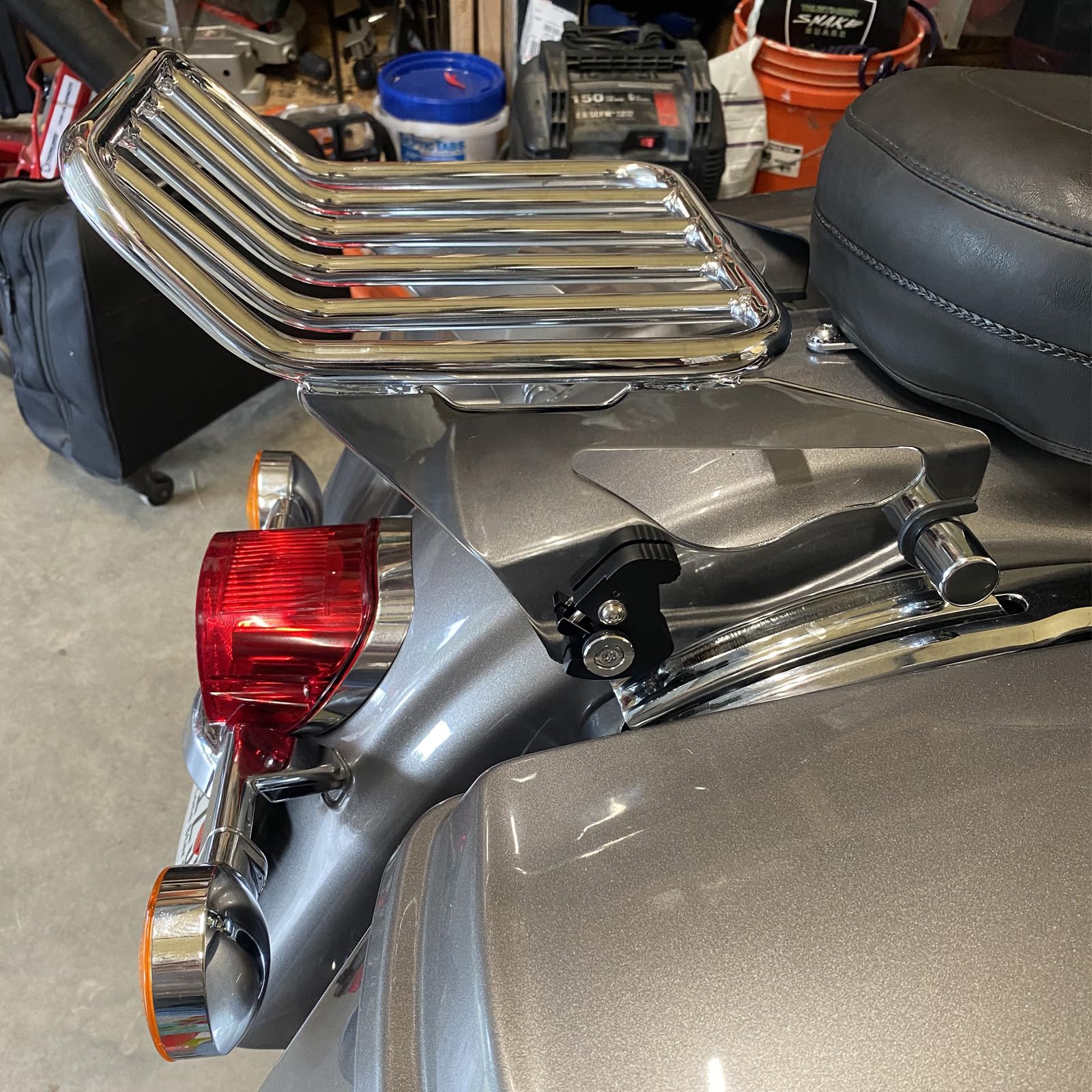 حامل أمتعة قابل للفصل للدراجات - مراجعة Motorcycle Gear Rack وسعره